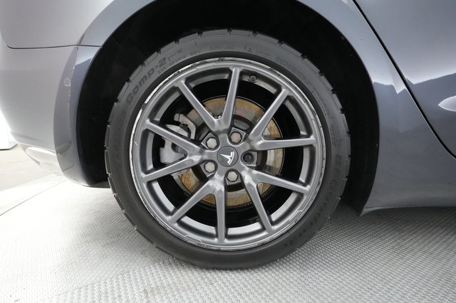 2018 Tesla Model 3 — photo 14 of 45
