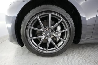 2018 Tesla Model 3 — photo 11 of 45