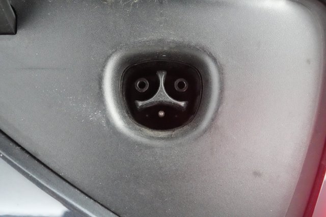 2018 Tesla Model 3 — photo 19 of 45