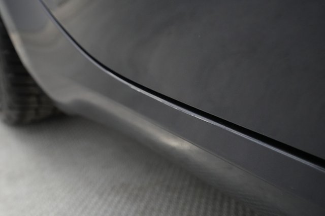 2018 Tesla Model 3 — photo 23 of 45