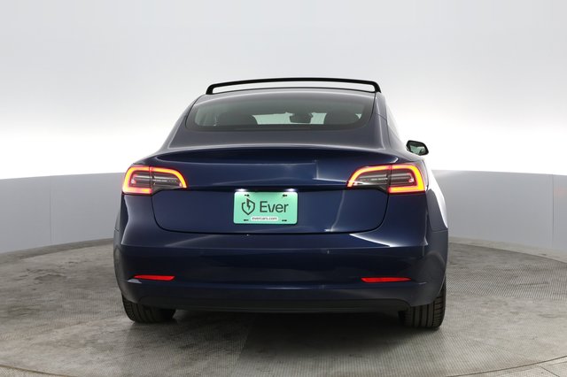 2020 Tesla Model 3 — photo 8 of 61