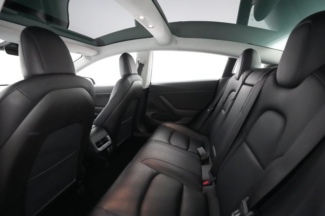 2020 Tesla Model 3 — photo 16 of 61