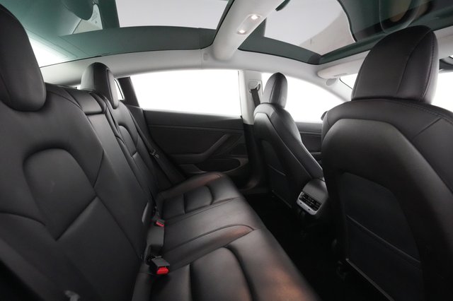 2020 Tesla Model 3 — photo 3 of 61