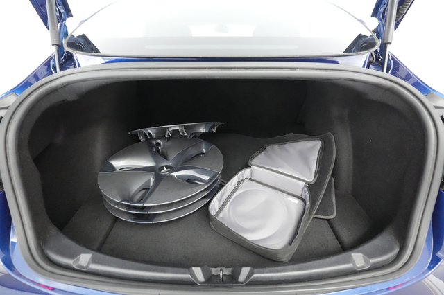 2020 Tesla Model 3 — photo 21 of 61