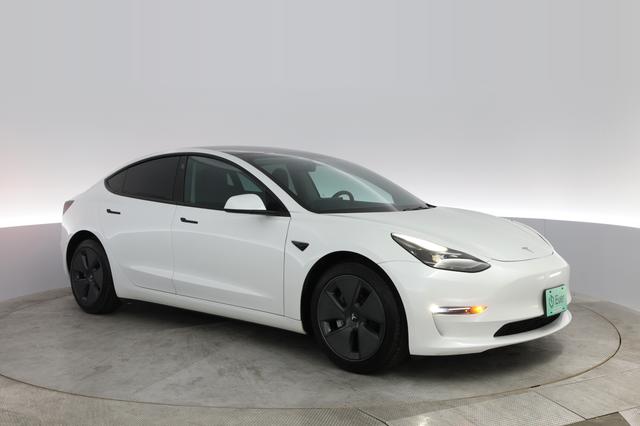 2023 Tesla Model 3 — photo 7 of 38