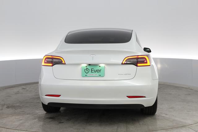 2023 Tesla Model 3 — photo 8 of 38