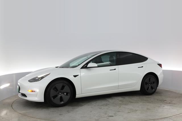 2023 Tesla Model 3 — photo 10 of 38