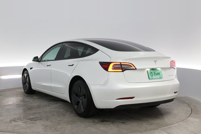 2023 Tesla Model 3 — photo 9 of 38
