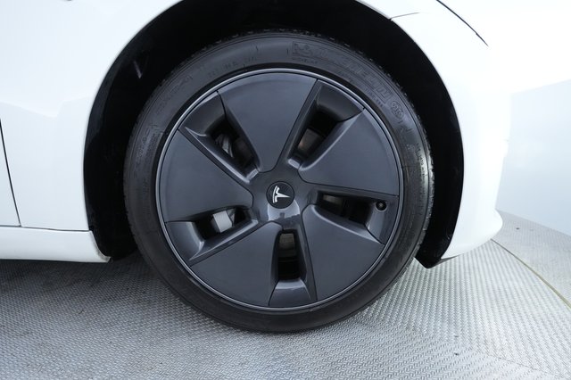 2023 Tesla Model 3 — photo 13 of 38