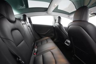 2018 Tesla Model 3 — photo 3 of 91