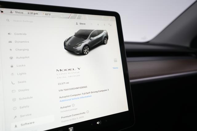 2022 Tesla Model Y — photo 4 of 36