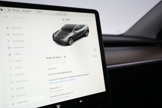 2022 Tesla Model Y — photo 4 of 36