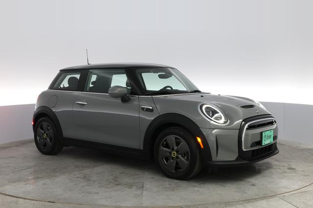 2022 MINI Cooper SE — photo 7 of 34