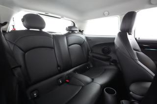2022 MINI Cooper SE — photo 3 of 34