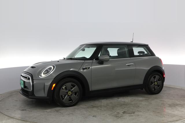 2022 MINI Cooper SE — photo 10 of 34