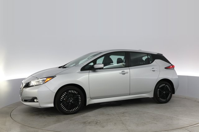 2024 Nissan LEAF — photo 10 of 19