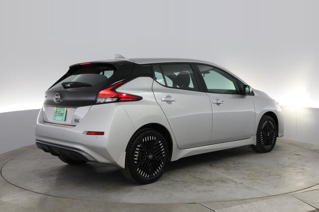 2024 Nissan LEAF