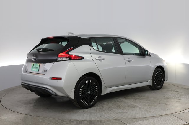 2024 Nissan LEAF — photo 3 of 19
