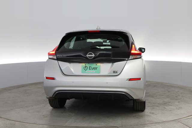 2024 Nissan LEAF — photo 13 of 19