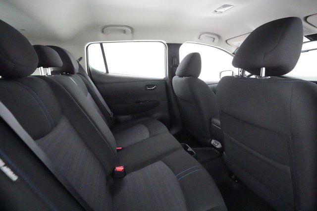 2024 Nissan LEAF — photo 4 of 19
