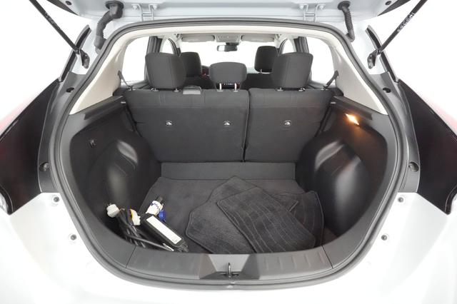 2024 Nissan LEAF