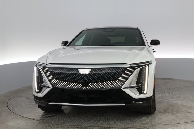 2024 Cadillac Lyriq — photo 12 of 23