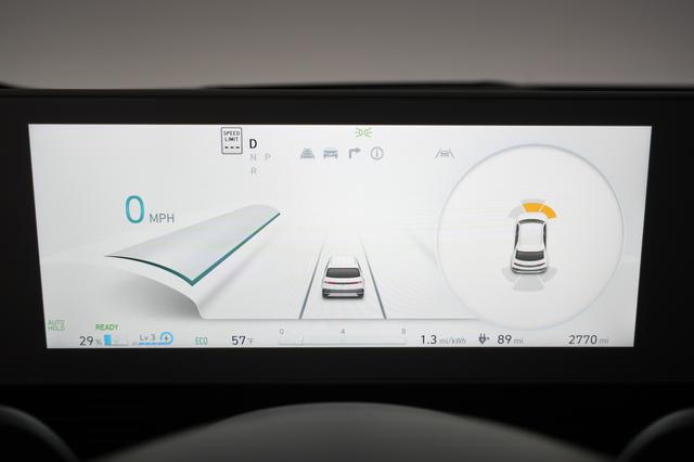 2024 Hyundai IONIQ 5 — photo 4 of 33