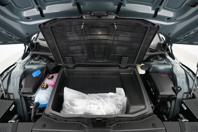 2024 Hyundai IONIQ 5 — photo 18 of 33