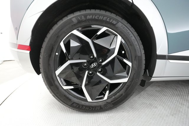 2024 Hyundai IONIQ 5 — photo 14 of 33