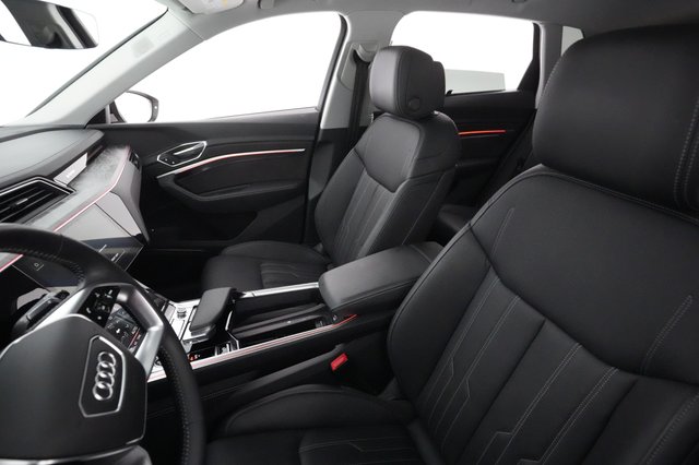 2021 Audi e-tron — photo 2 of 27