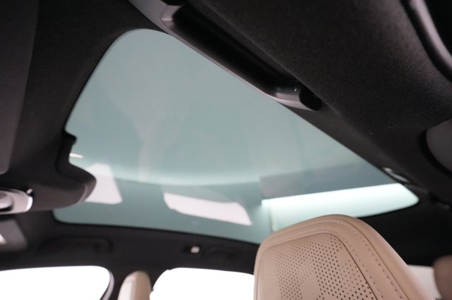 2022 Polestar 2 — photo 21 of 50