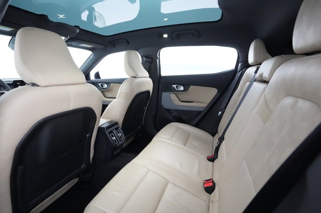 2022 Polestar 2 — photo 17 of 50