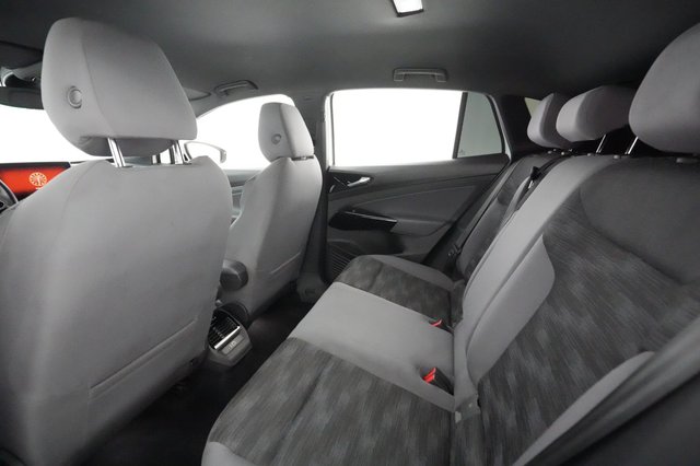 2021 Volkswagen ID.4 — photo 16 of 102