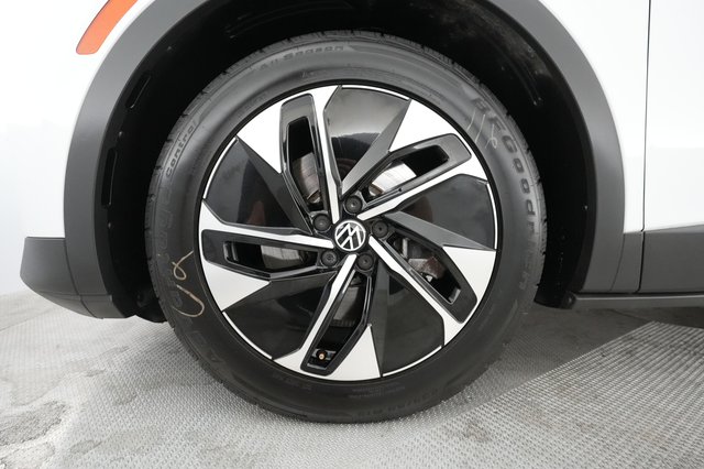 2021 Volkswagen ID.4 — photo 11 of 102