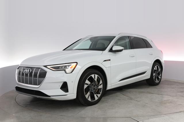 2021 Audi e-tron — VIN WA1LAAGE3MB024217