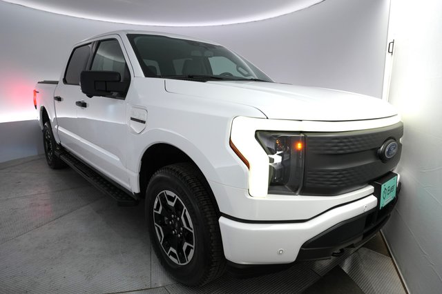 2022 Ford F-150 Lightning — VIN 1FT6W1EV1NWG08777